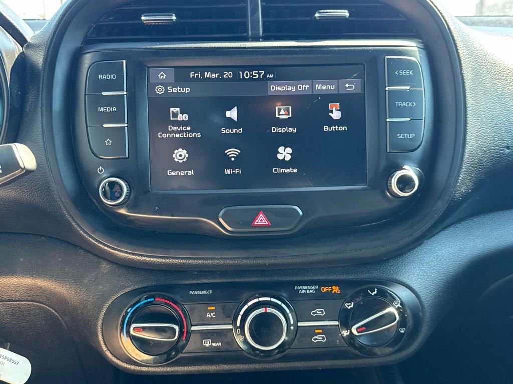 Used 2023 Kia Soul LX w/ LX Technology Package image 29