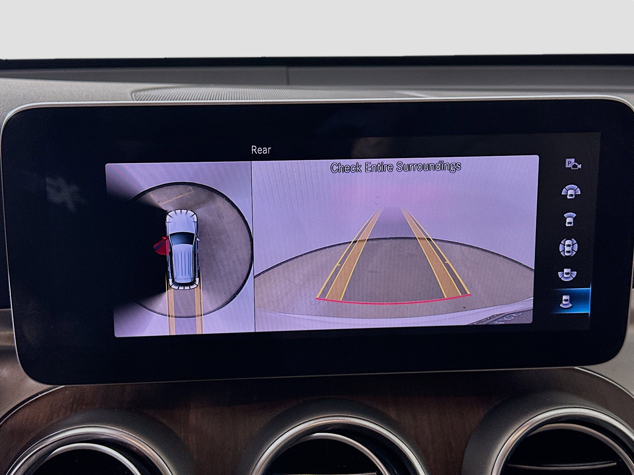 Certified 2022 Mercedes-Benz GLC 300 4MATIC w/ Multimedia Package Lite image 18