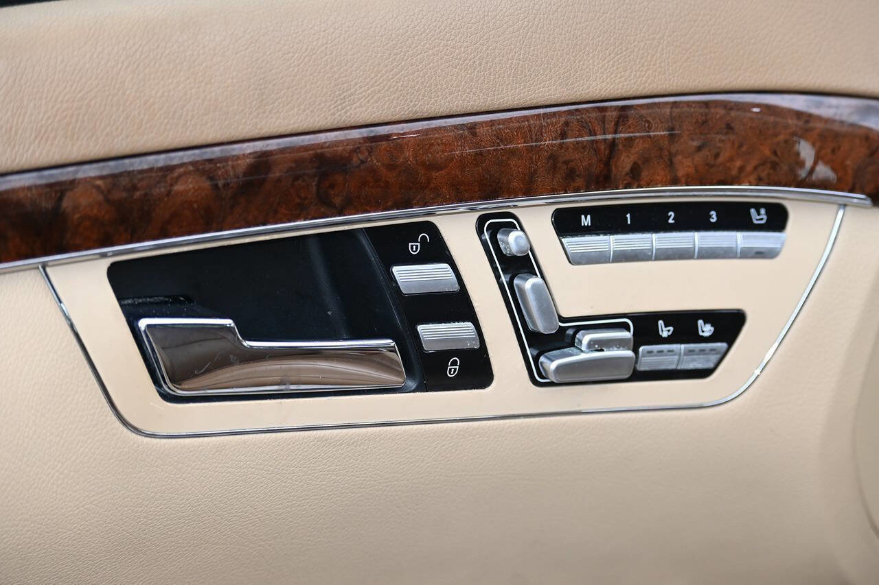 Used 2007 Mercedes-Benz S 550 image 38