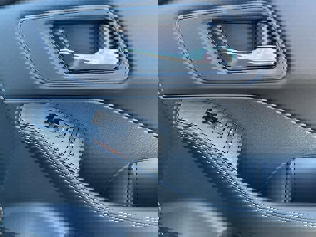 New 2026 Nissan Rogue SV image 26