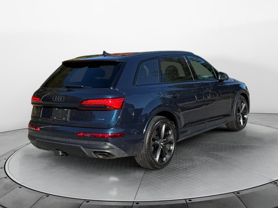 Used 2025 Audi Q7 3.0T Prestige image 7