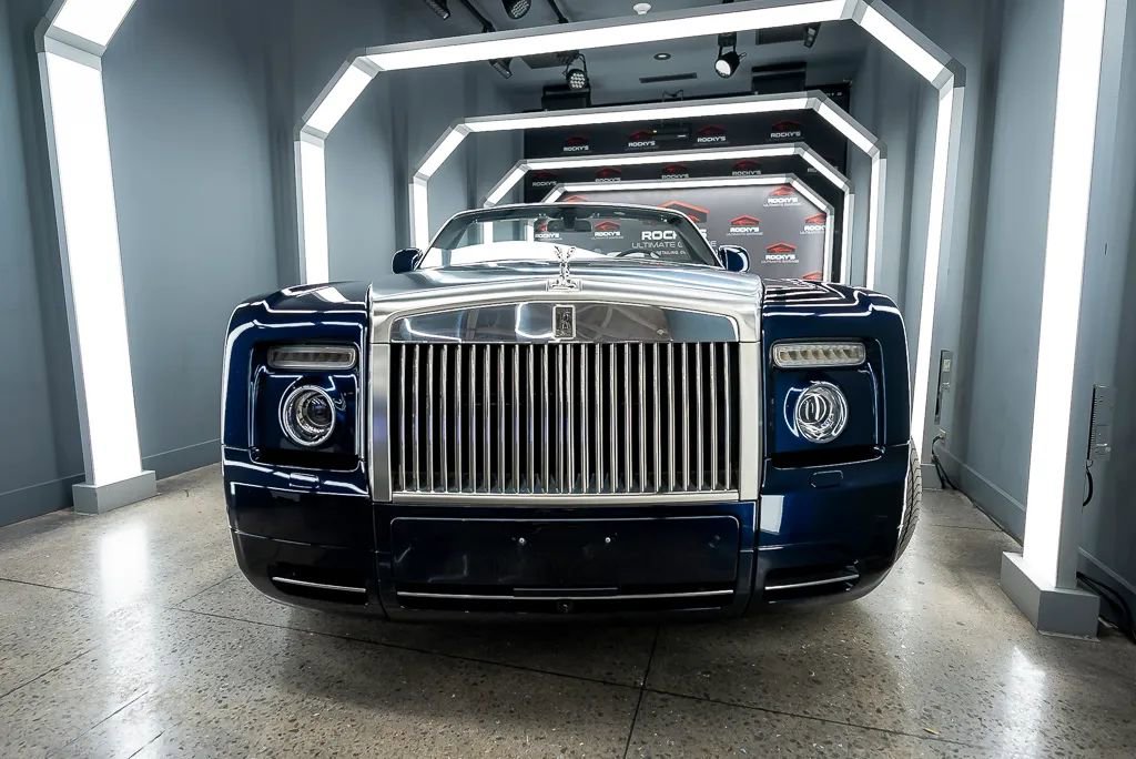 Used 2010 Rolls-Royce Phantom Drophead Coupe image 4