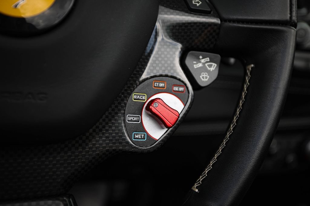 Certified 2018 Ferrari 488 Spider RWD image 32