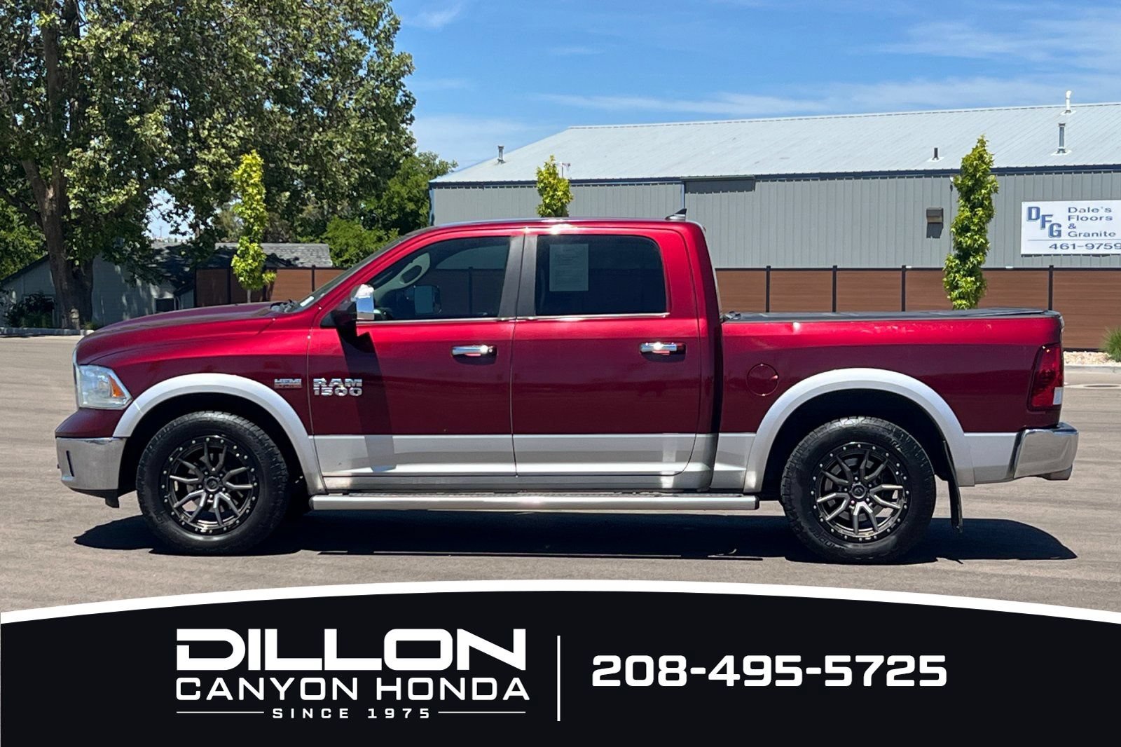 Used 2017 RAM 1500 Laramie w/ Convenience Group AWD/4WD image 9
