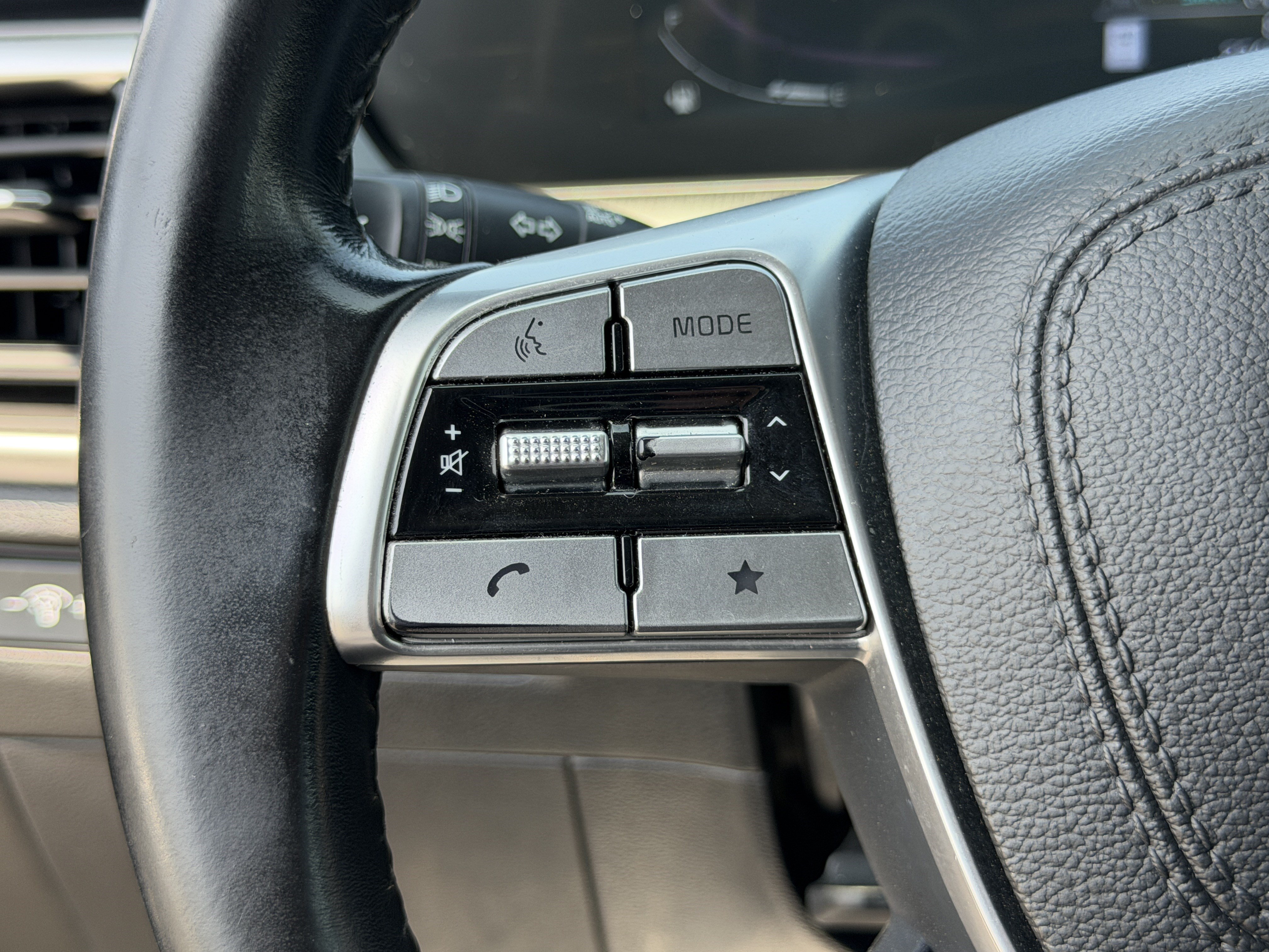 Certified 2023 Kia Telluride S FWD image 18