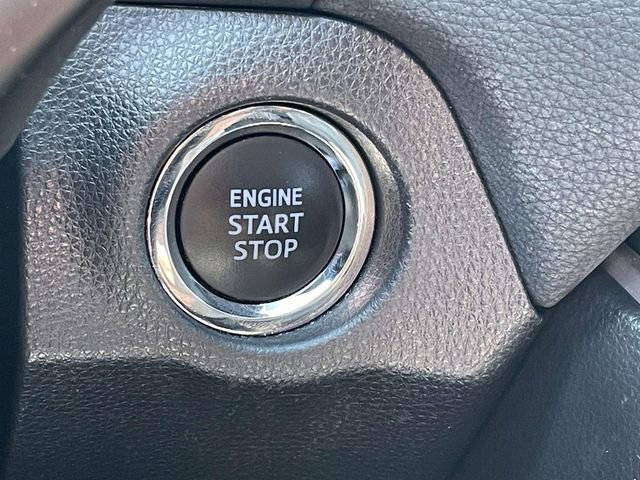 Used 2021 Toyota RAV4 XLE Premium image 35