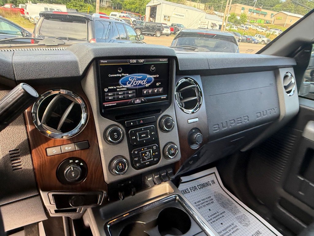 Used 2014 Ford F250 Lariat w/ Lariat Interior Package AWD/4WD image 56