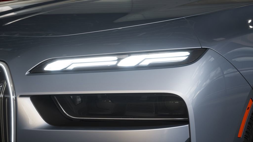 Used 2026 BMW i7 eDrive50 w/ Executive Package image 28