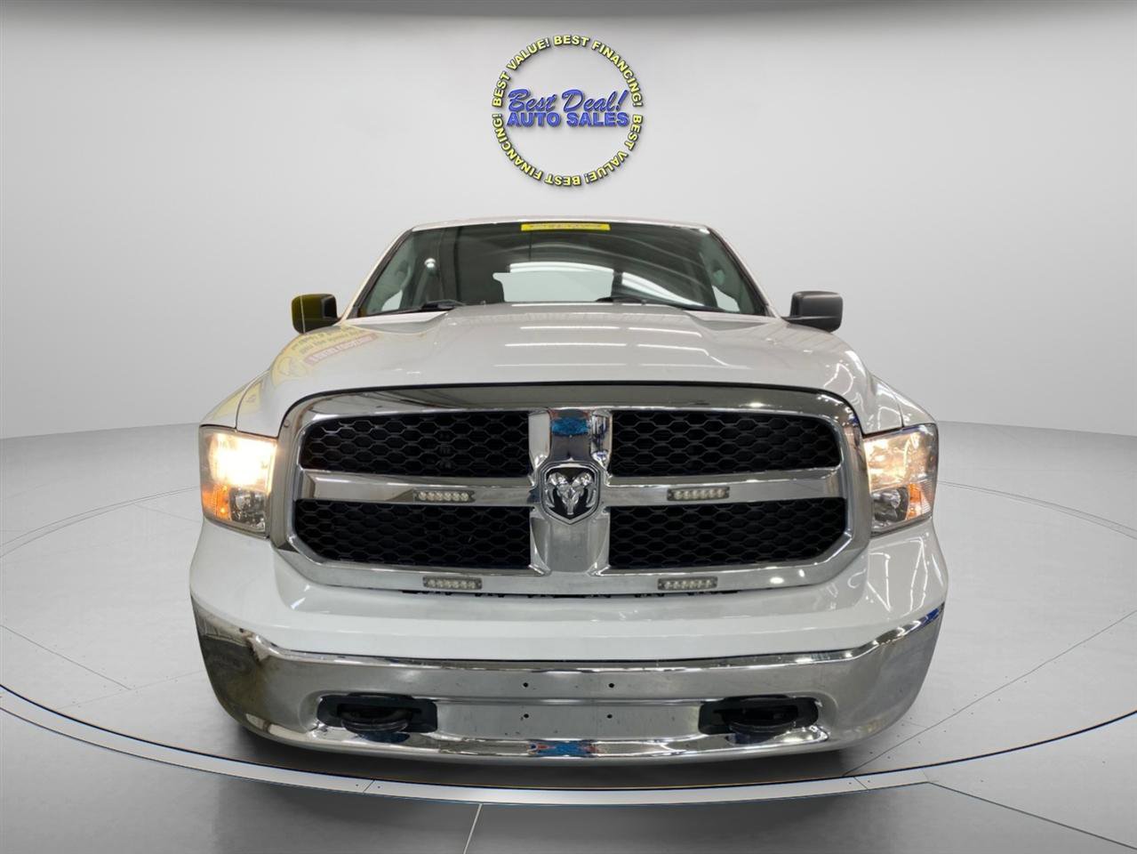 Used 2019 RAM 1500 Tradesman w/ Chrome Appearance Group AWD/4WD image 6