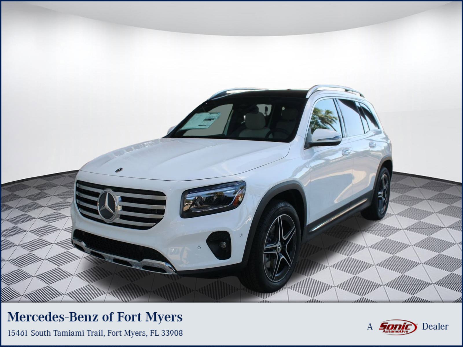 Used 2026 Mercedes-Benz GLB 250 image 1