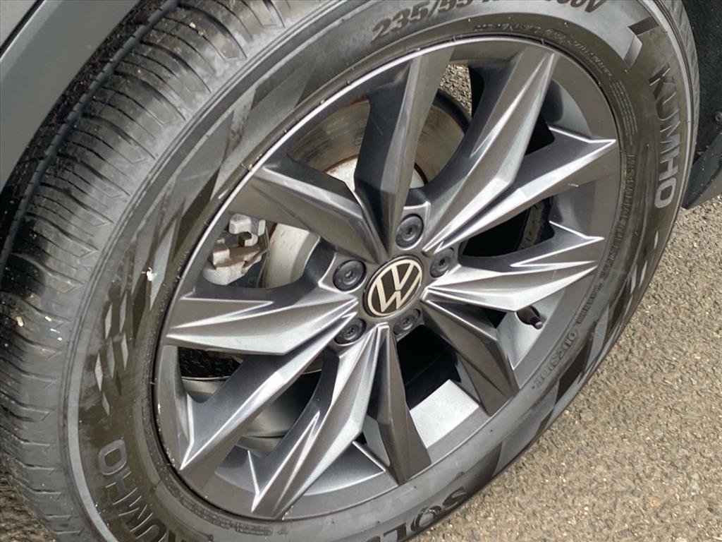 Certified 2023 Volkswagen Tiguan SE w/ Panoramic Sunroof Package image 21