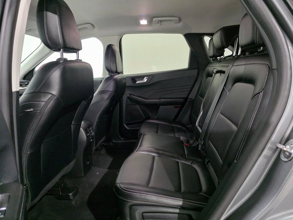 Used 2022 Ford Escape Titanium AWD/4WD image 21