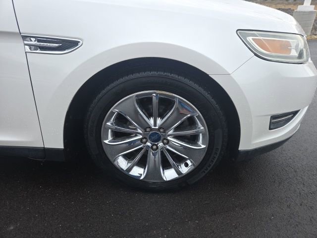 Used 2012 Ford Taurus Limited image 4