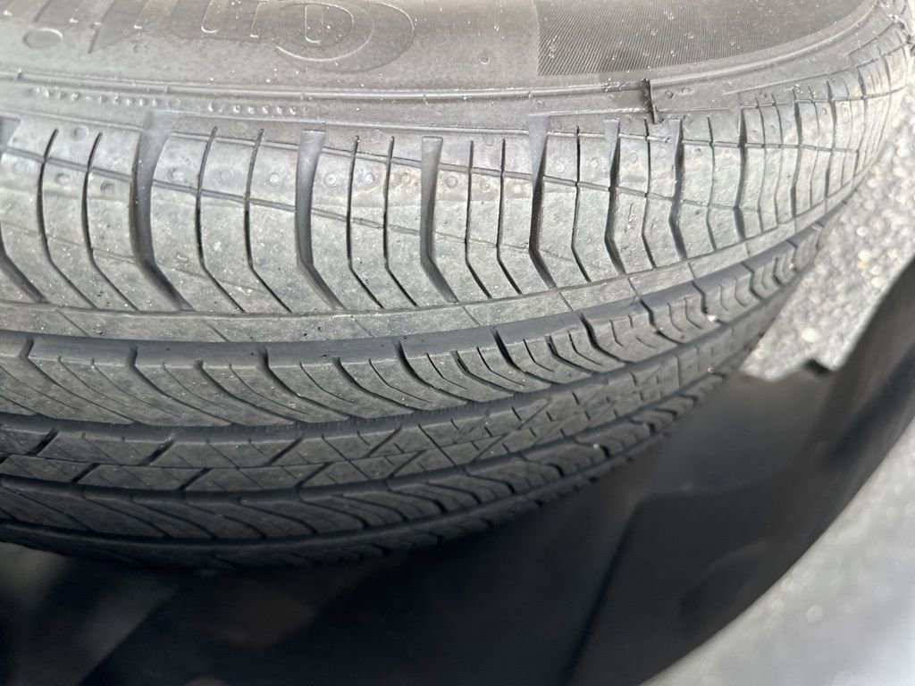 Used 2023 Jeep Compass Limited image 4