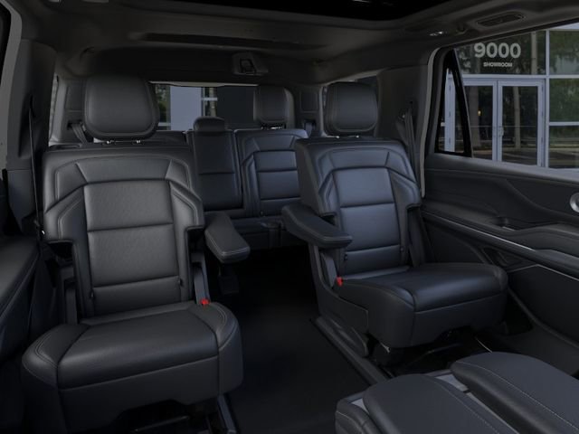 New 2026 Lincoln Navigator Reserve w/ Jet Appearance Package AWD/4WD image 11