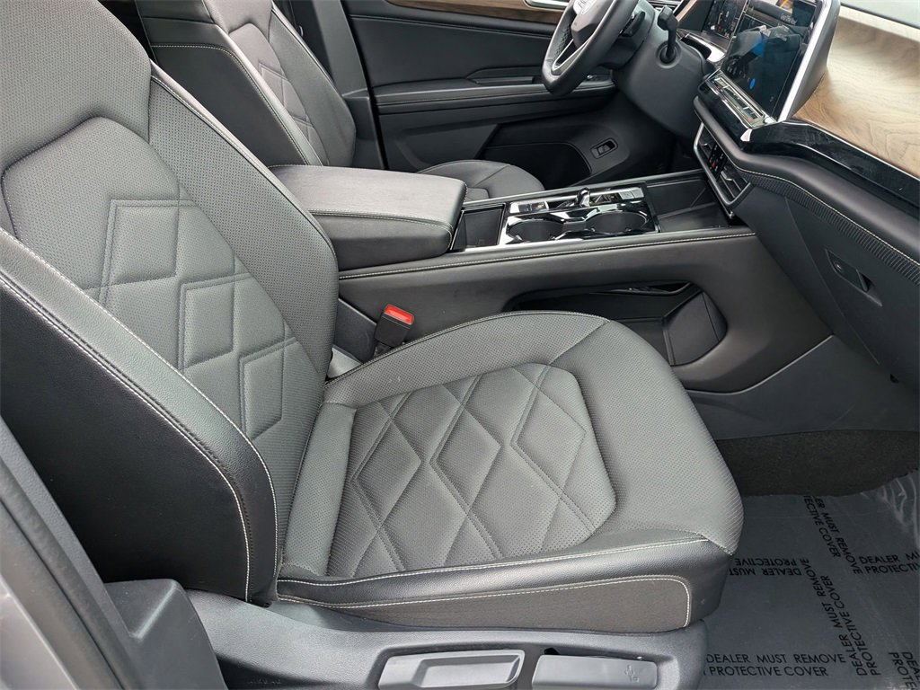 Used 2024 Volkswagen Atlas SE image 30