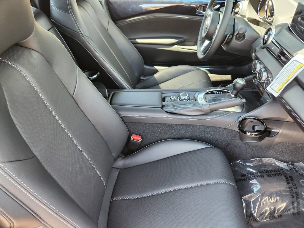 New 2026 MAZDA MX-5 Miata RF Grand Touring w/ Weather Package RWD image 5