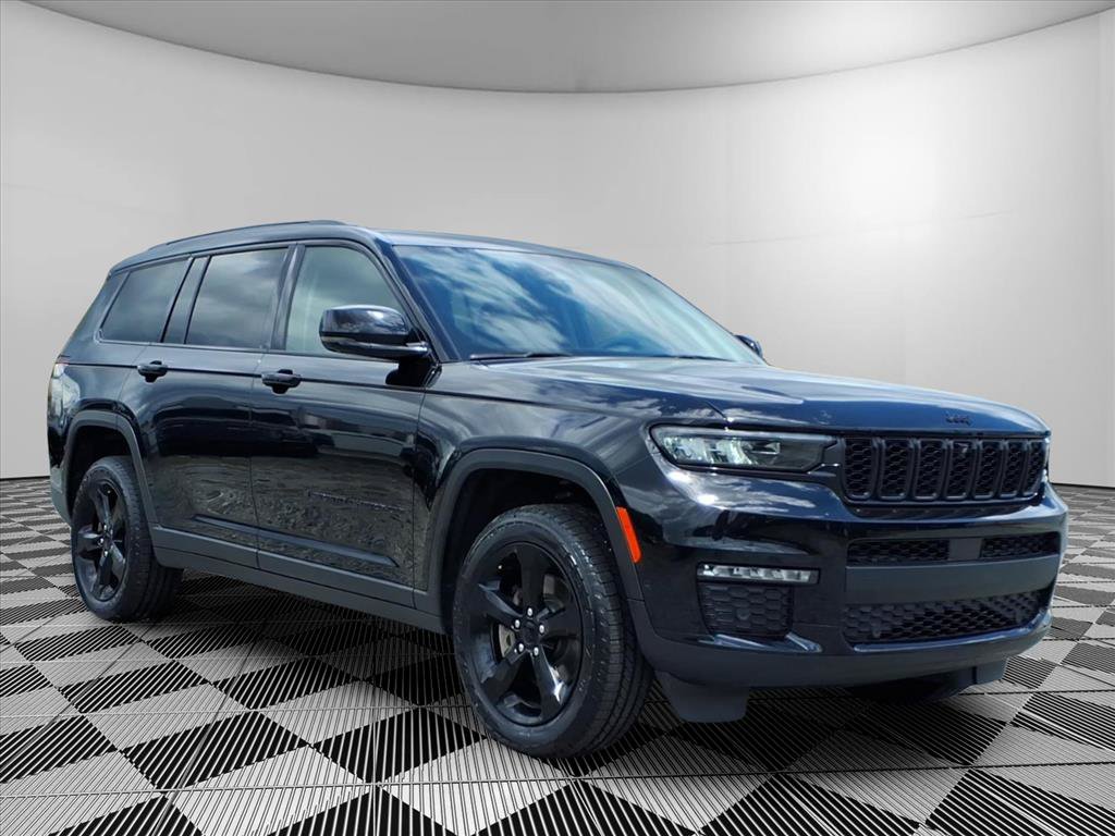 Used 2023 Jeep Grand Cherokee L Limited w/ Luxury Tech Group II AWD/4WD image 1