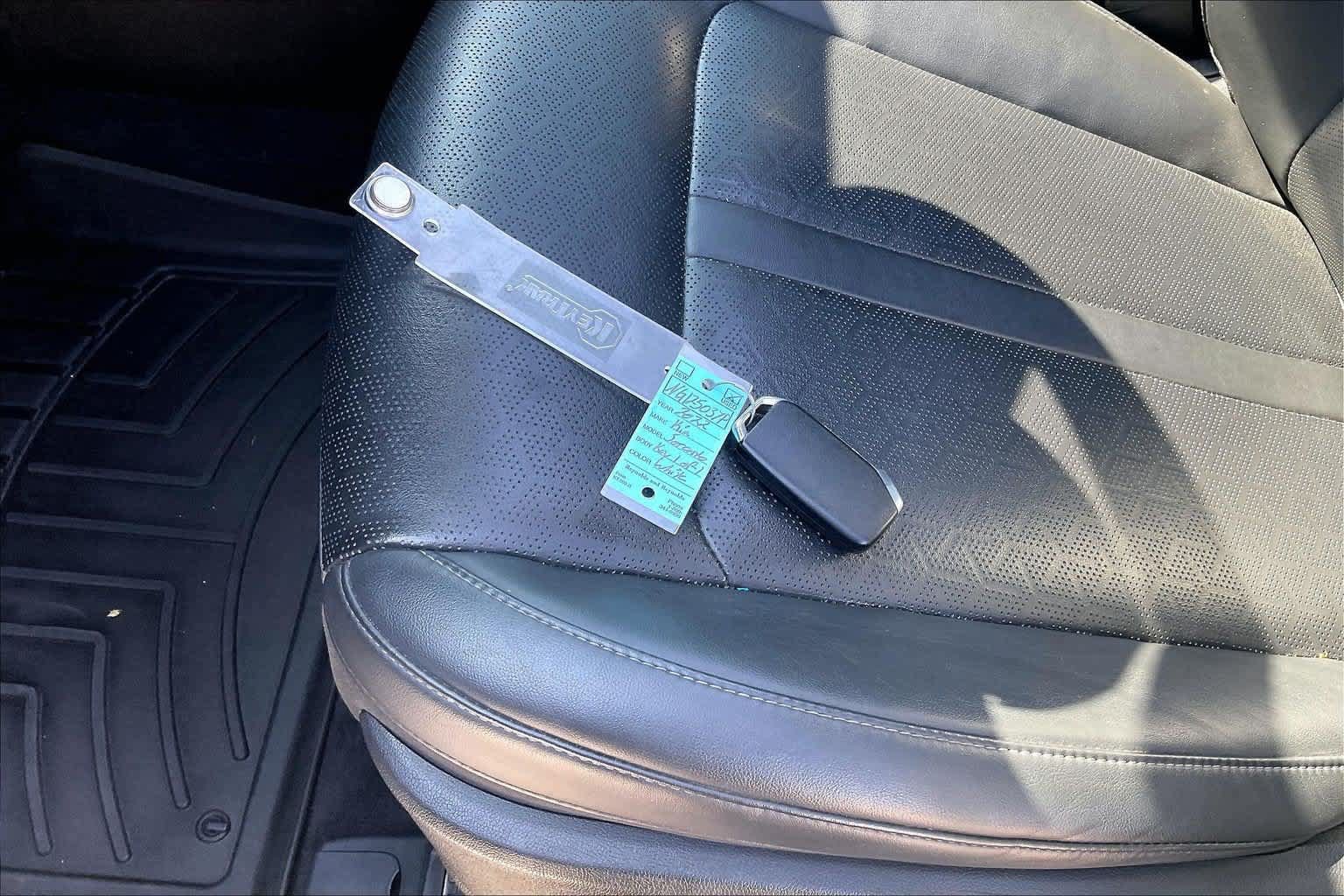 Certified 2022 Kia Sorento SX FWD image 17