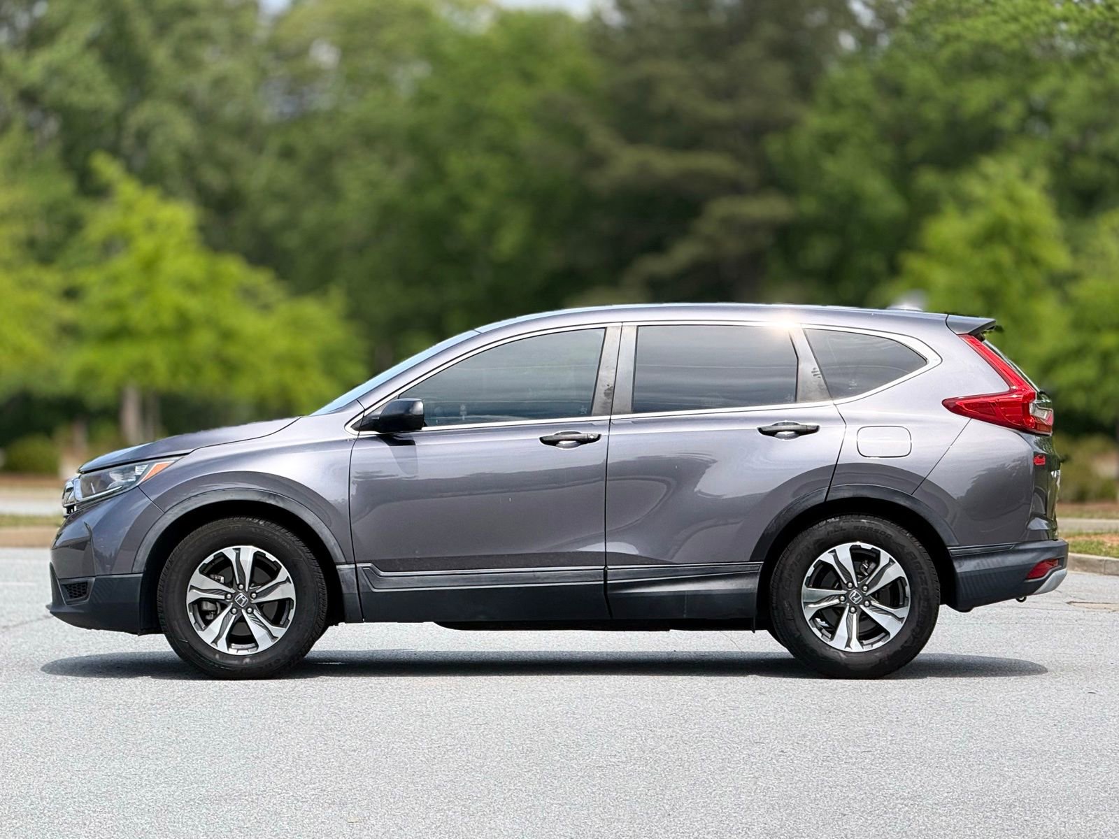 Used 2019 Honda CR-V LX image 9