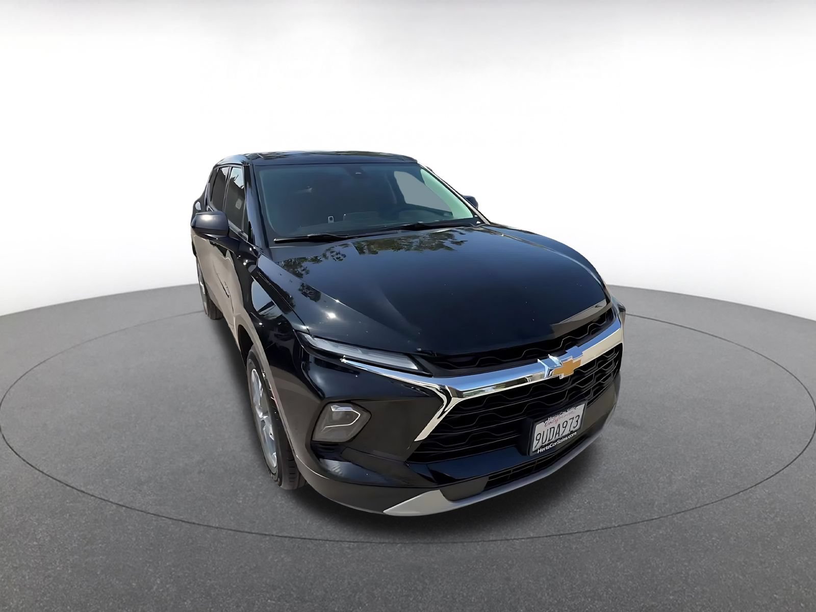 Used 2025 Chevrolet Blazer LT FWD image 3