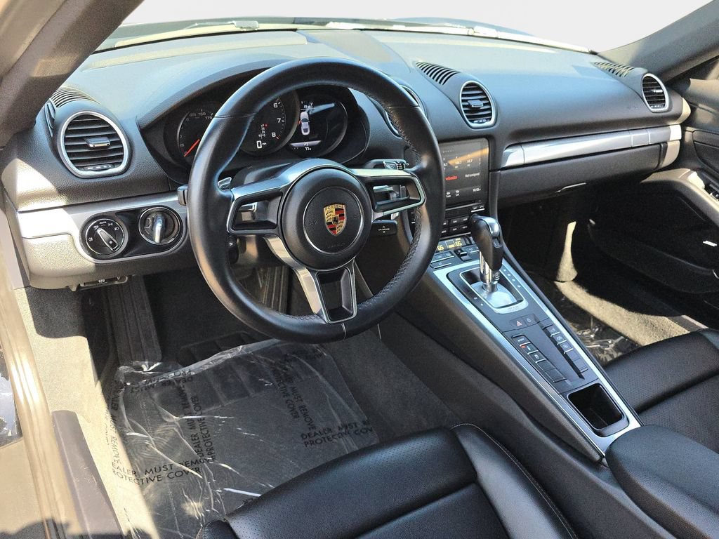 Used 2019 Porsche 718 Cayman RWD image 18