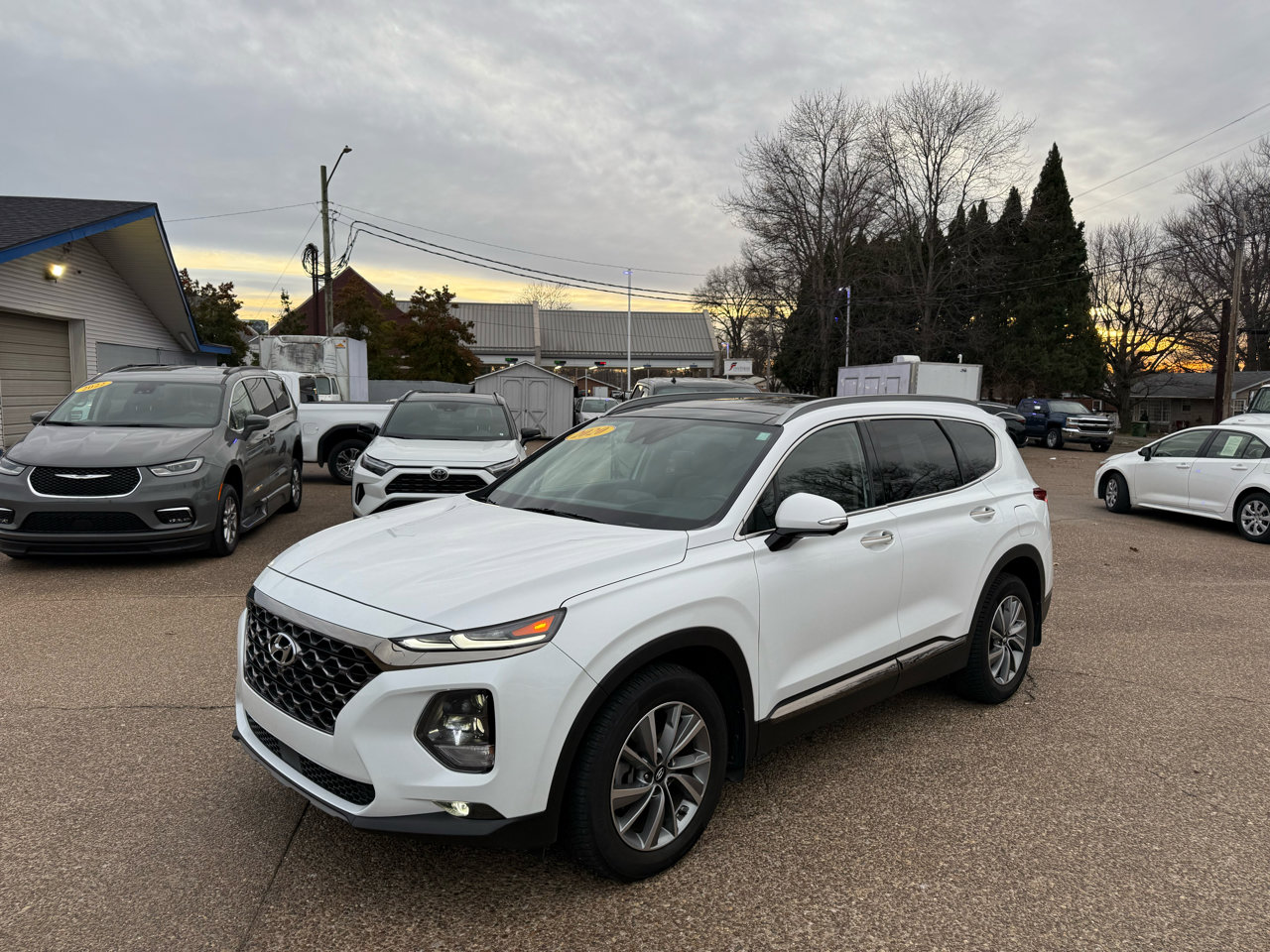 Used 2020 Hyundai Santa Fe Limited image 3