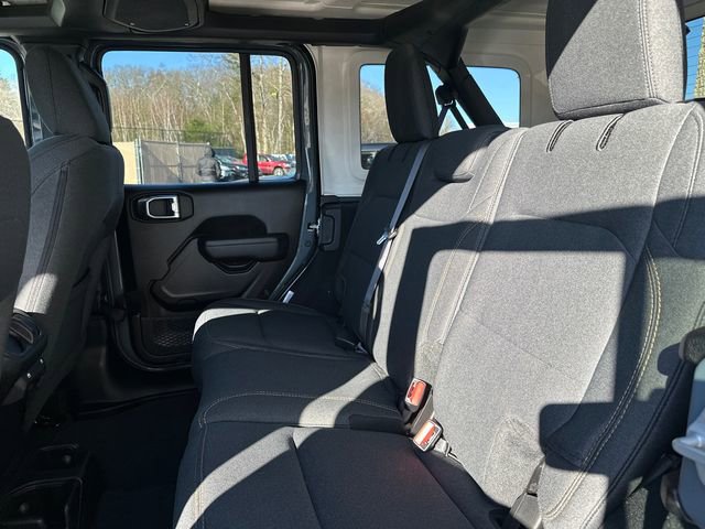 Used 2025 Jeep Wrangler Sport S image 17