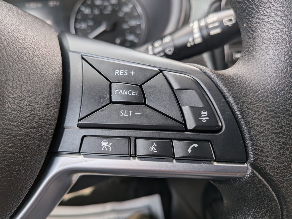 Used 2024 Nissan Kicks SV image 14