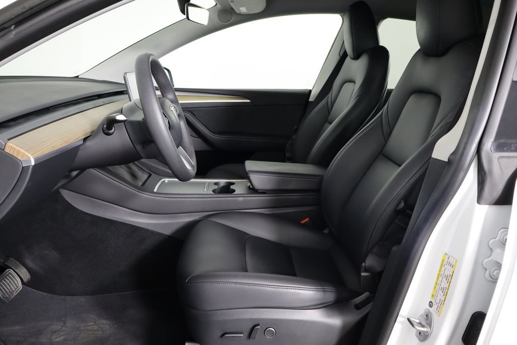 Used 2023 Tesla Model Y AWD image 14