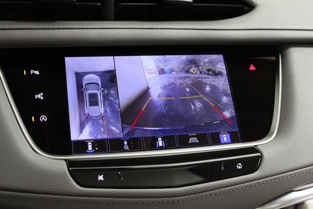 Certified 2025 Cadillac XT5 Premium Luxury w/ Technology Package AWD/4WD image 16