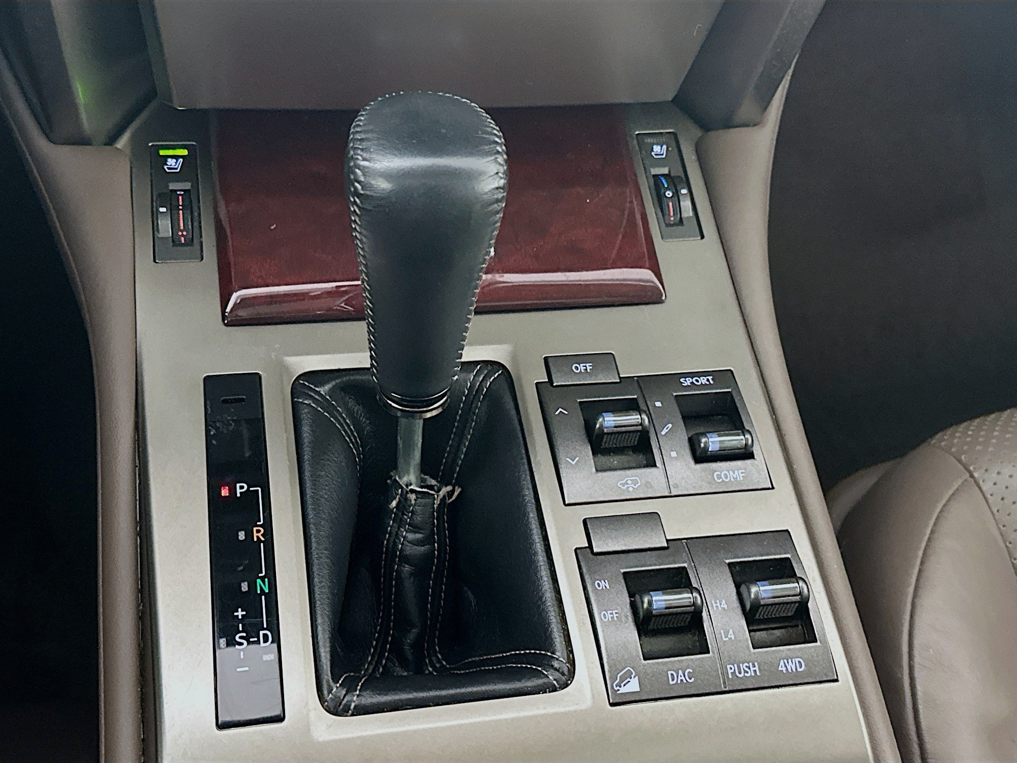 Used 2010 Lexus GX 460 Premium AWD/4WD image 23