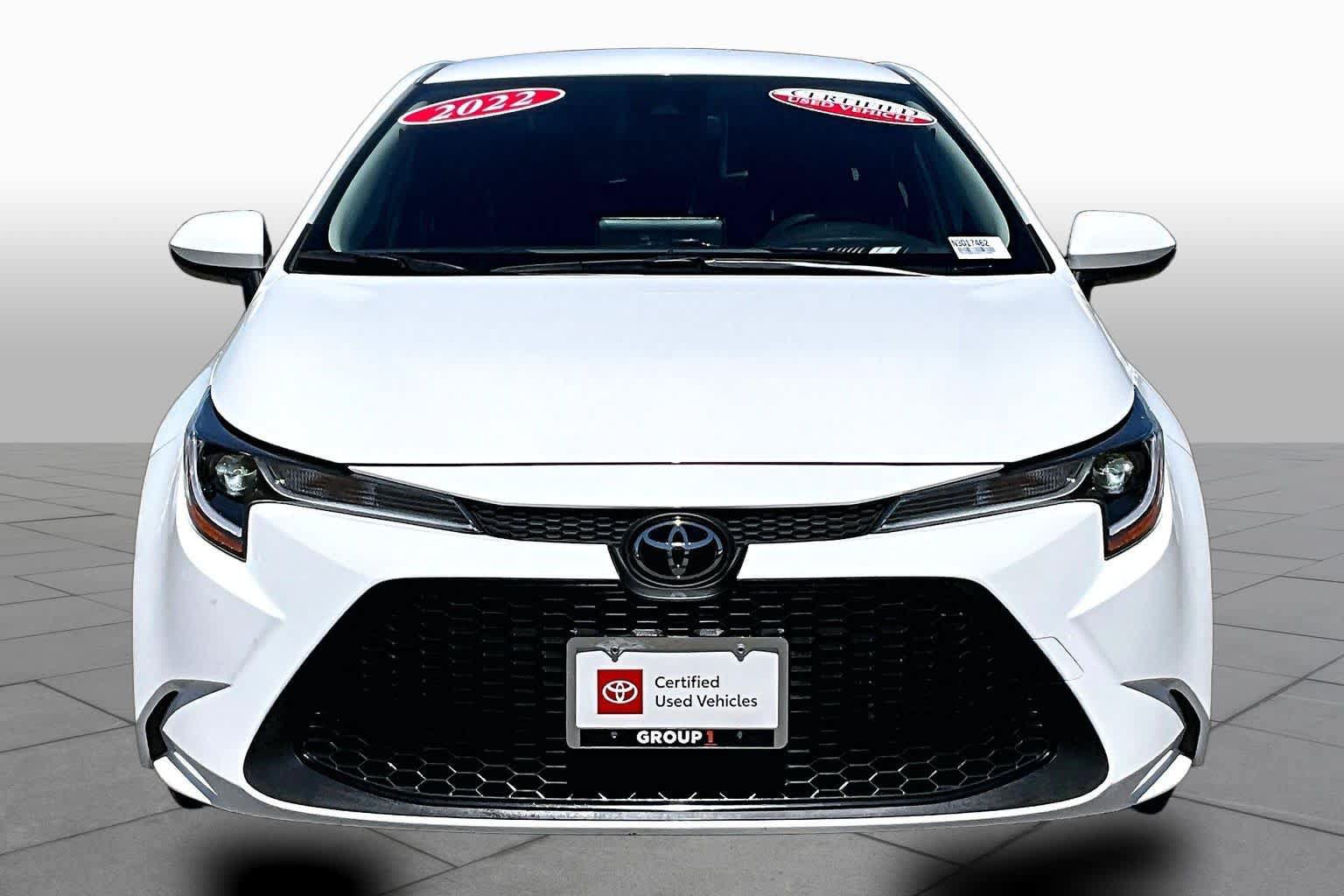 Certified 2022 Toyota Corolla LE w/ LE Convenience Package FWD image 3