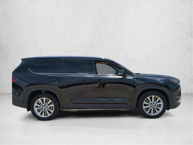 Used 2025 Toyota Grand Highlander AWD image 4