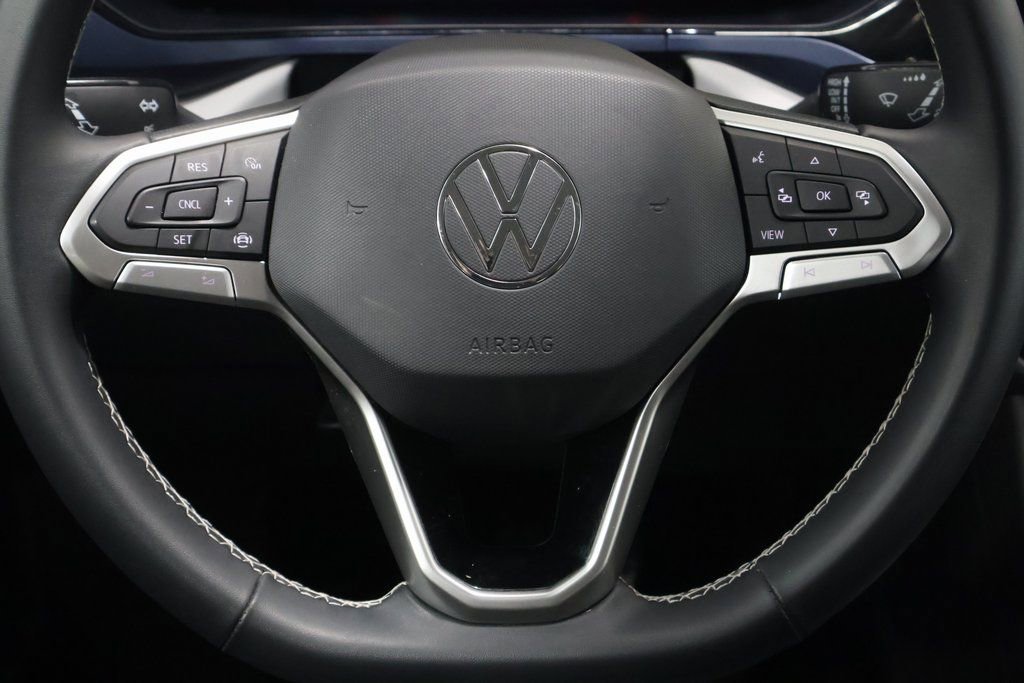Used 2022 Volkswagen Taos SE image 17