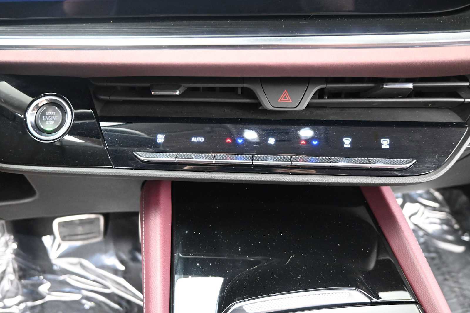 Used 2024 Buick Envision Sport Touring AWD/4WD image 19