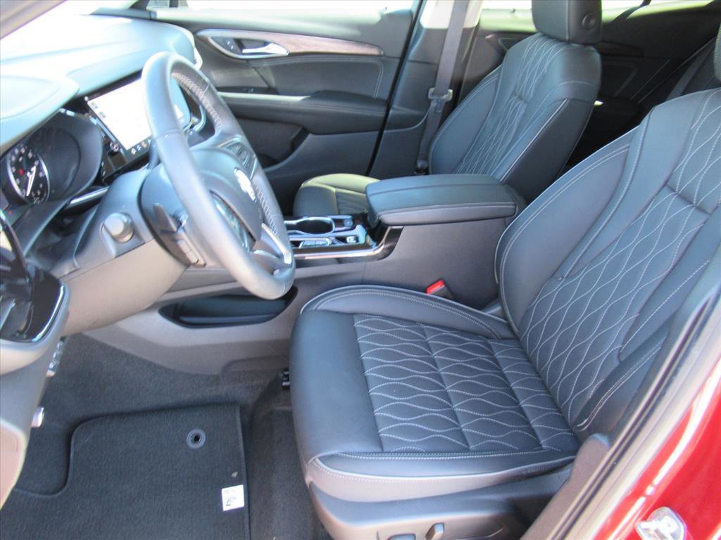 Used 2023 Buick Envision Avenir image 16