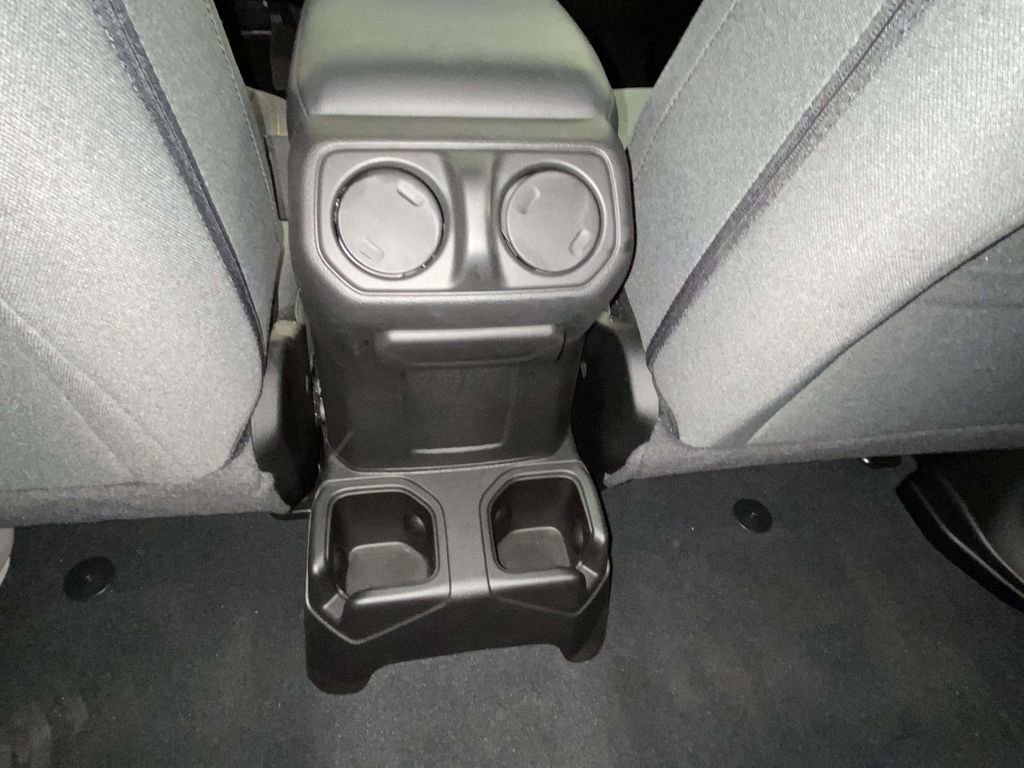 Used 2024 Jeep Wrangler Sport image 11