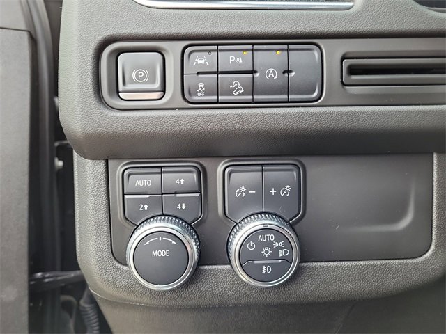 Used 2023 GMC Yukon AT4 image 25