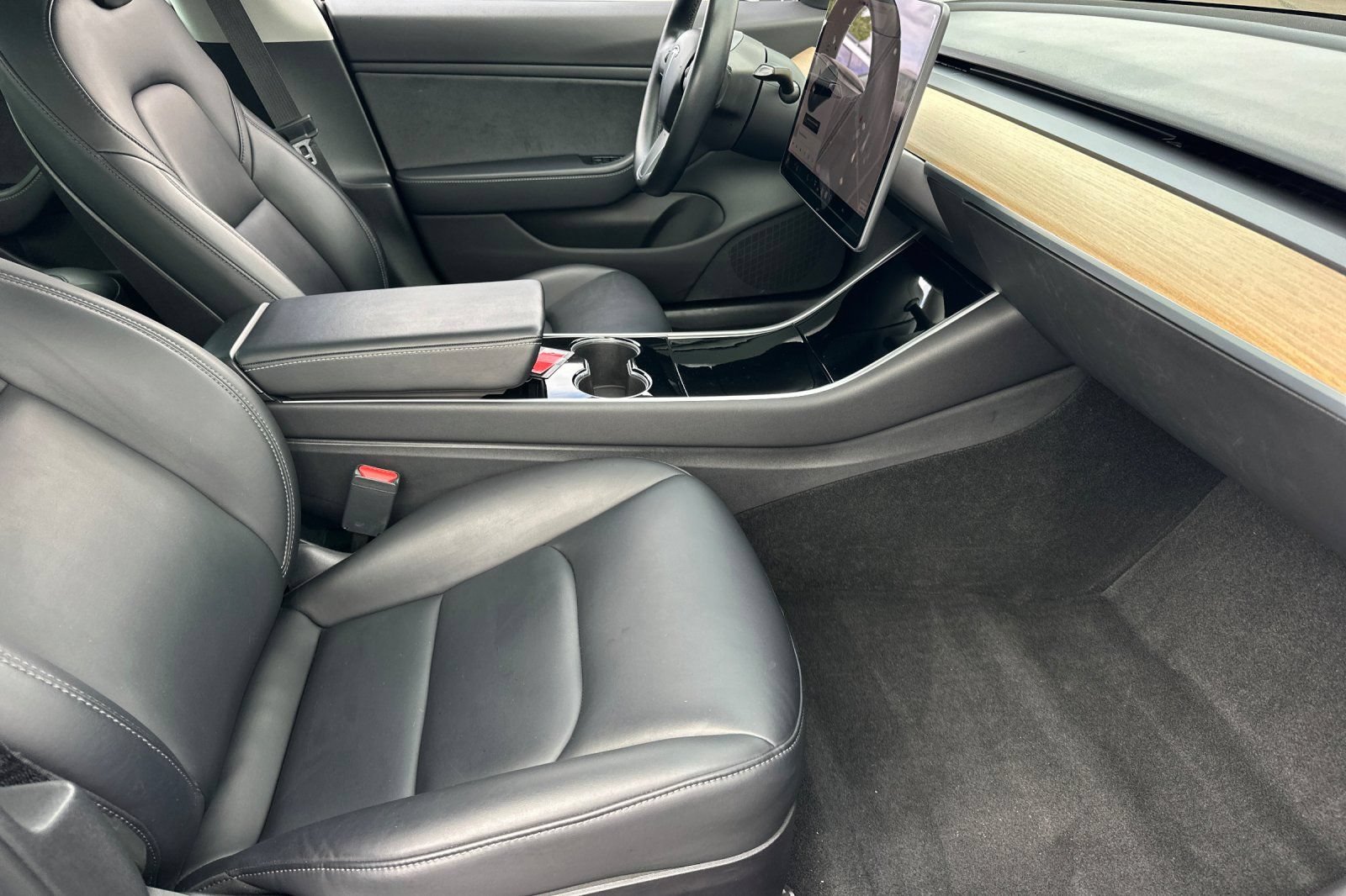 Used 2018 Tesla Model 3 Mid Range RWD image 15