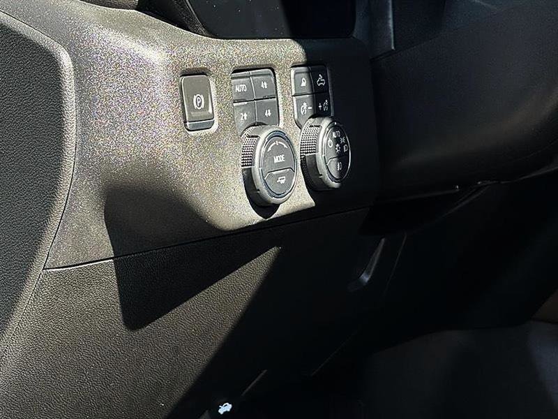 Used 2024 Chevrolet Silverado 3500 High Country image 22
