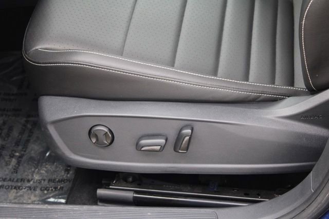 Used 2024 Volkswagen Jetta SE image 13