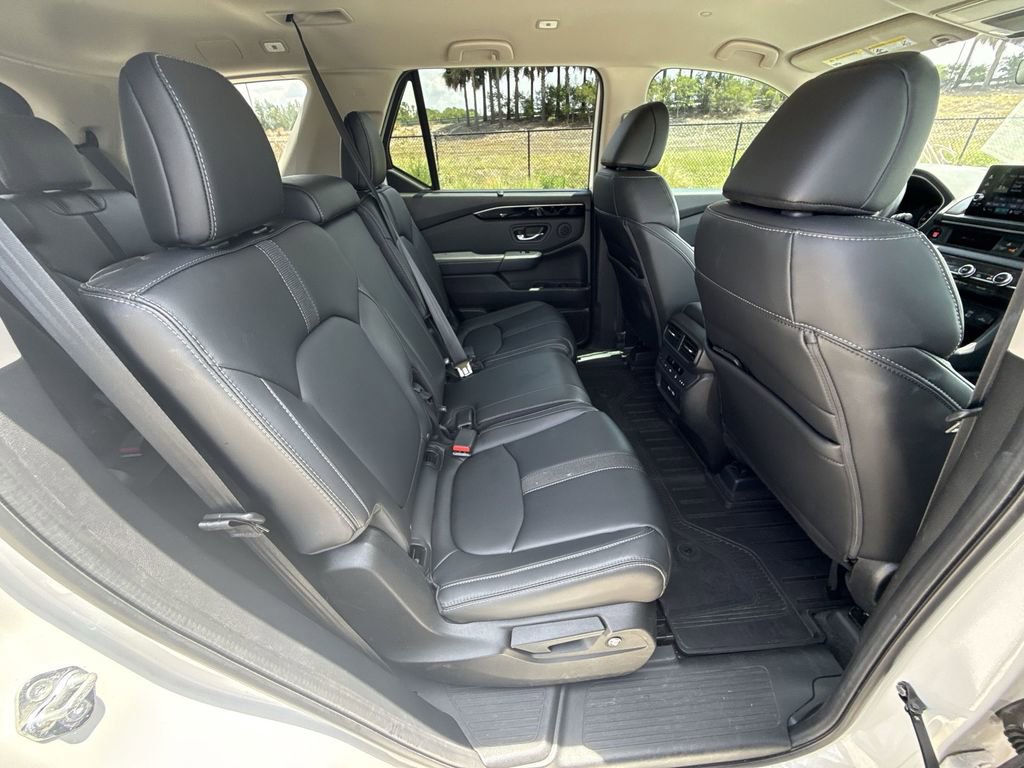 Used 2023 Honda Pilot EX-L image 17
