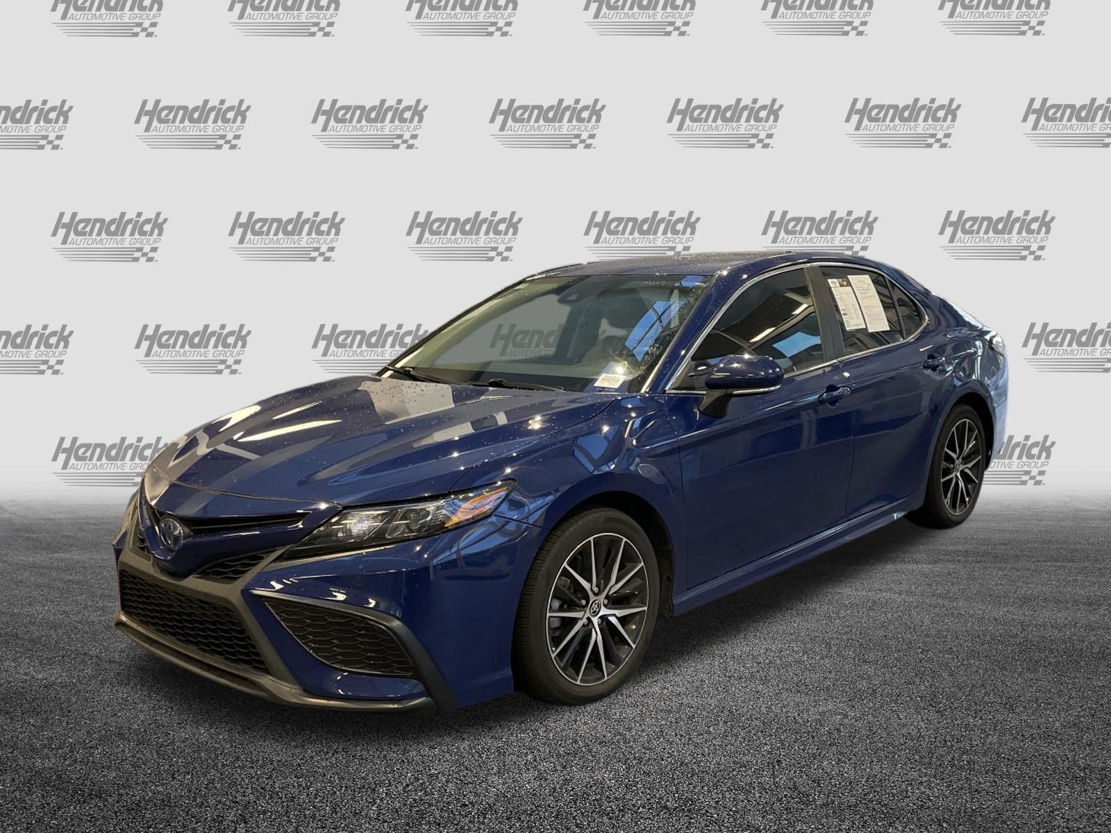 Used 2024 Toyota Camry SE FWD image 6