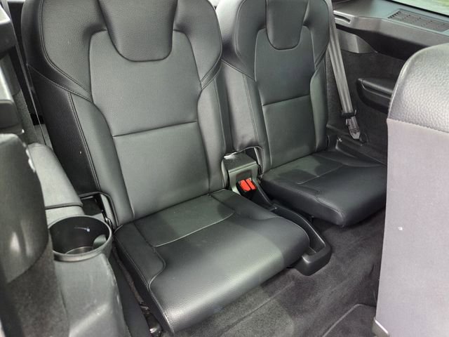 Used 2022 Volvo XC90 T5 Momentum image 15