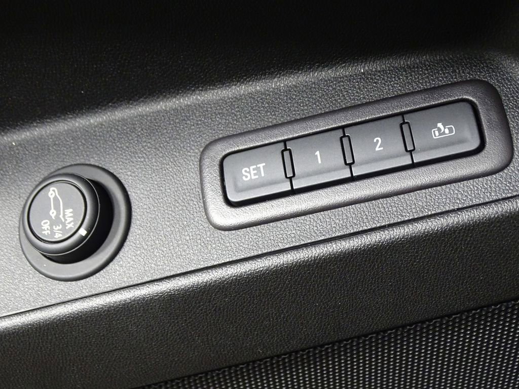 Used 2020 Chevrolet Equinox Premier image 19