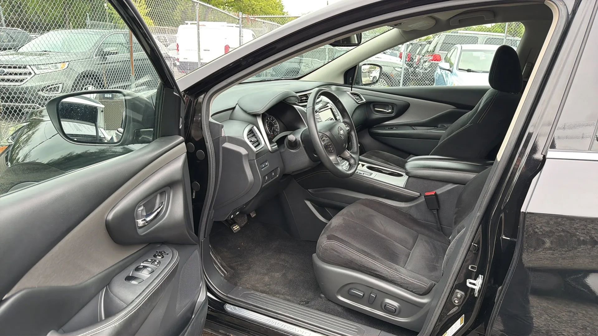 Used 2020 Nissan Murano SV AWD/4WD image 23