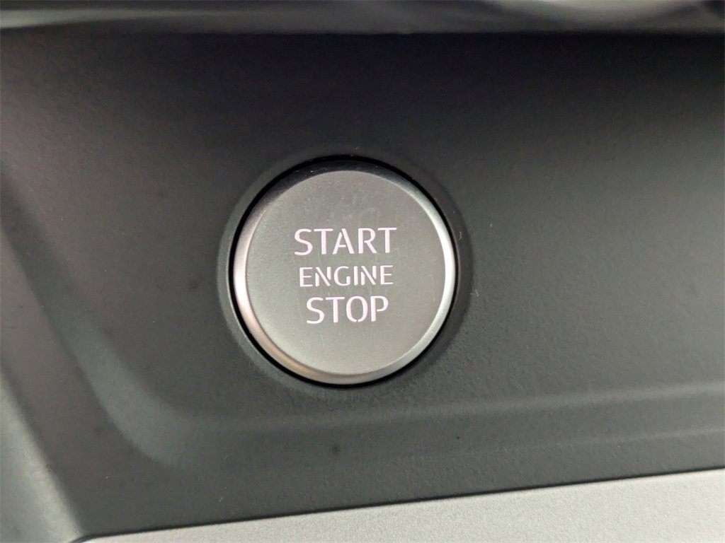 Used 2020 Audi Q3 2.0T Premium w/ Convenience Package image 28