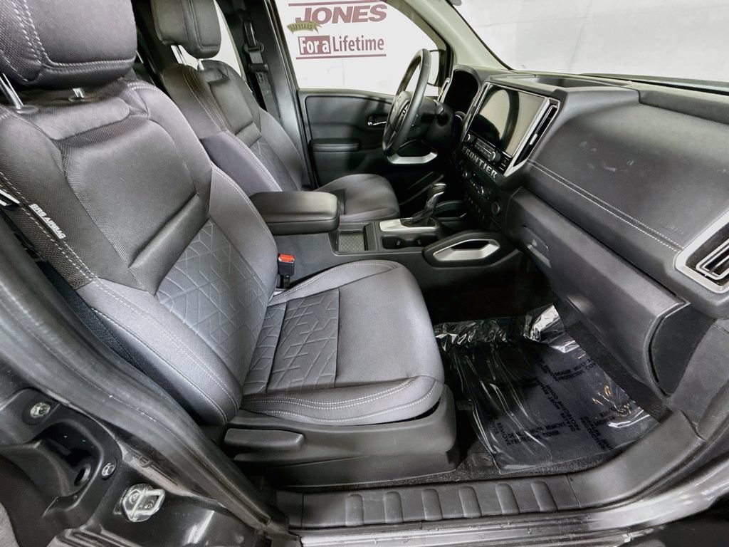 Certified 2025 Nissan Frontier SV w/ SV Convenience Package AWD/4WD image 30