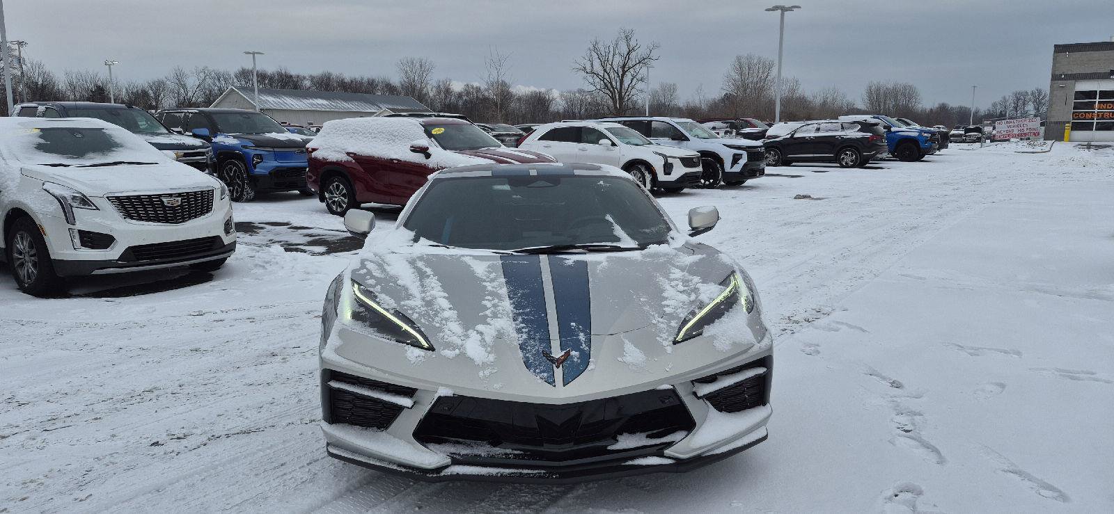 Used 2024 Chevrolet Corvette Stingray Preferred Cpe w/ Z51 Performance Package image 2